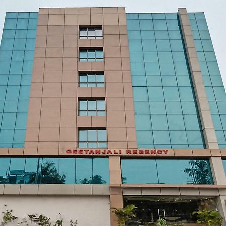 Oyo 3811 Geetanjali Regency Hotel Calcutta Exterior foto
